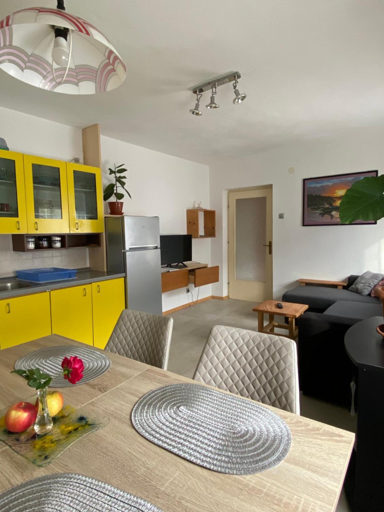 Trnovo Ob Soci Kuhala Apartamento Kobarid Exterior foto
